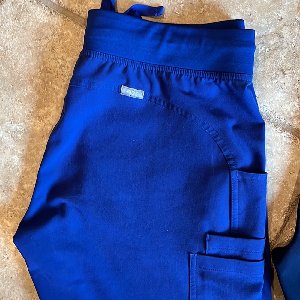 Figs Kade Cargo Scrub Pants
